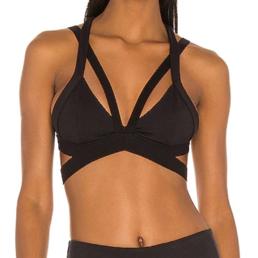 ALO Nadi Sports Bra - never worn